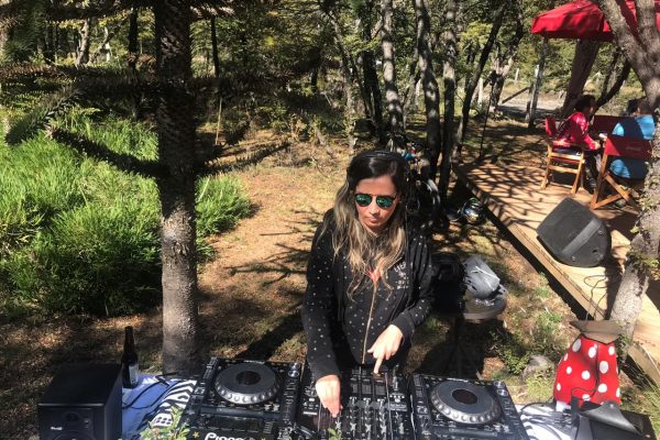 Priscila Candia DJ Eventos para Empresas