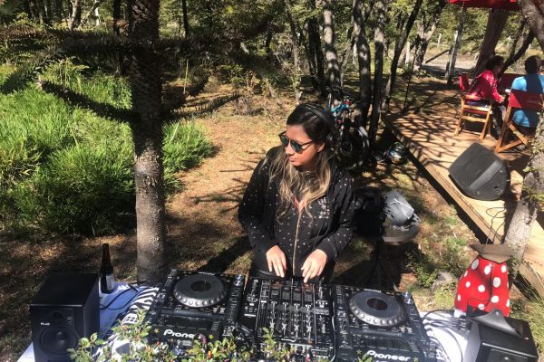 Priscila Candia DJ Eventos para Empresas